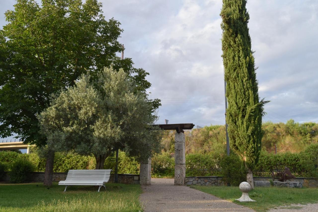 Hotel Las Casitas Del Jardin Tudela de Duero Kültér fotó