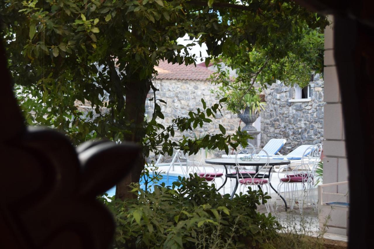 Hotel Las Casitas Del Jardin Tudela de Duero Kültér fotó
